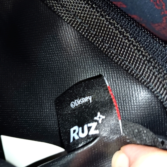 NWT Disney Cruella zippered pouch accessories bag must see - Picture 4 of 4